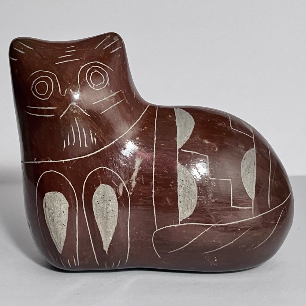 Vintage TONALA CAT Pottery Figure / HAND INCISED Designs / 1970s MEXICO FOLK ART